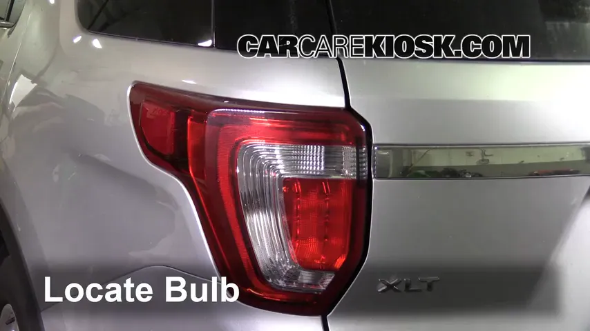 2017 Ford Explorer XLT 3.5L V6 Lights Tail Light (replace bulb)